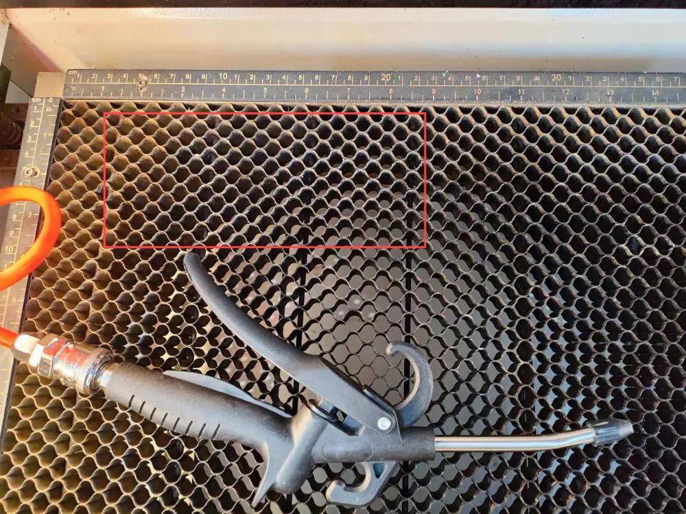 High pressure air gun to remove dirt 1