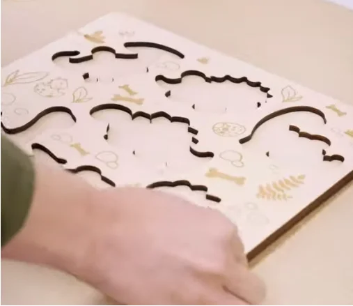 assemble dinosaur puzzle (1)