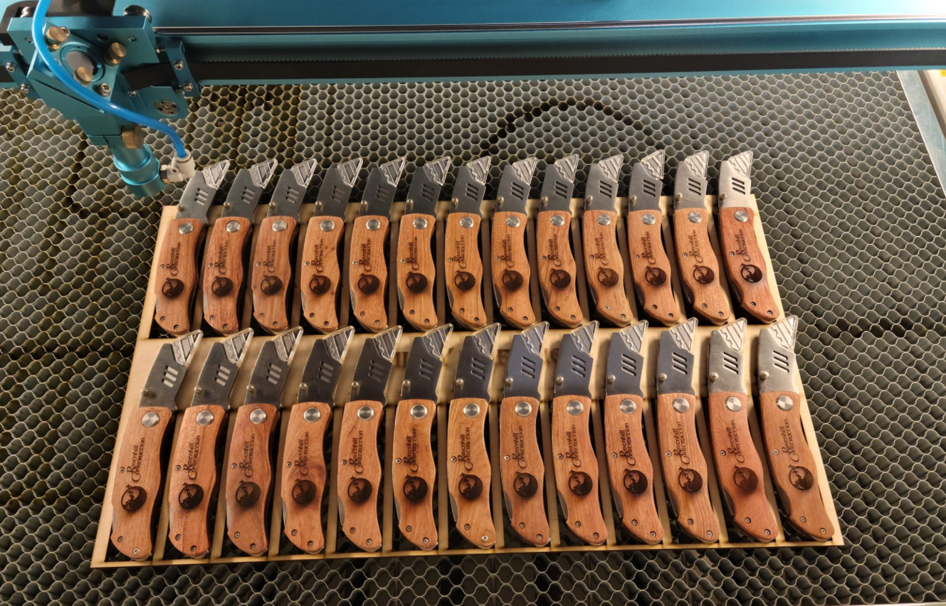 laser engraving hunting knife