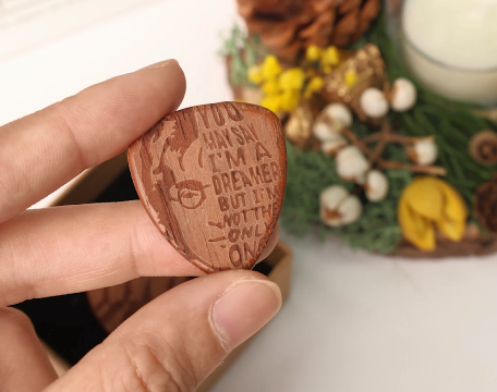 clean the laser engraved guitar picks